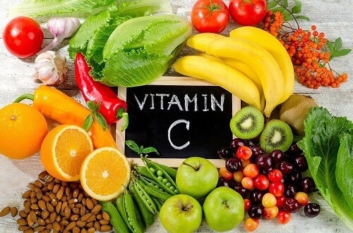 Vitamina C sau acidul ascorbic: ce este, beneficii si studii